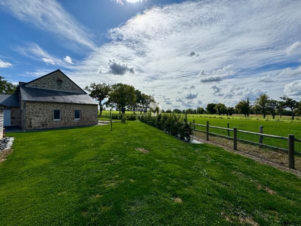 Maison - À vendre - 194 m² - MONTSURS-SAINT-CENERE | The Door Man
