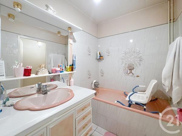 Appartement F3 à vendre  3 pièces - 69,01 m2 MONTEREAU FAULT YONNE - 77