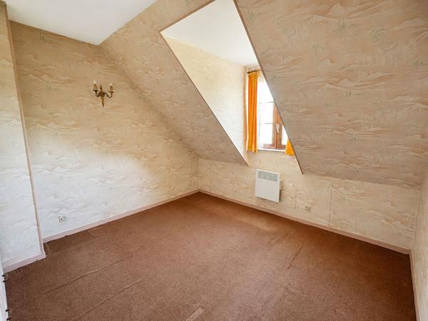 CHAUMONTEL ? MAISON INDÉPENDANTE ? 5 CHAMBRES ? TERRAIN DE 749 M²