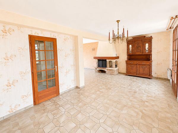CHAUMONTEL ? MAISON INDÉPENDANTE ? 5 CHAMBRES ? TERRAIN DE 749 M²