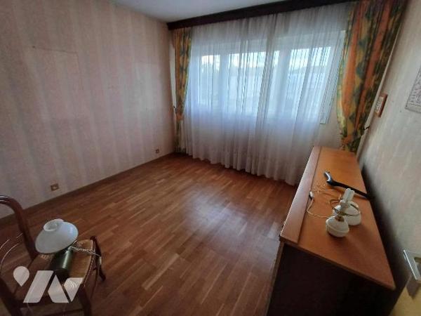  Dombasle-sur-Meurthe 

Maison de 122 m² à conforter dans son ensemble sur un terrain plat de...