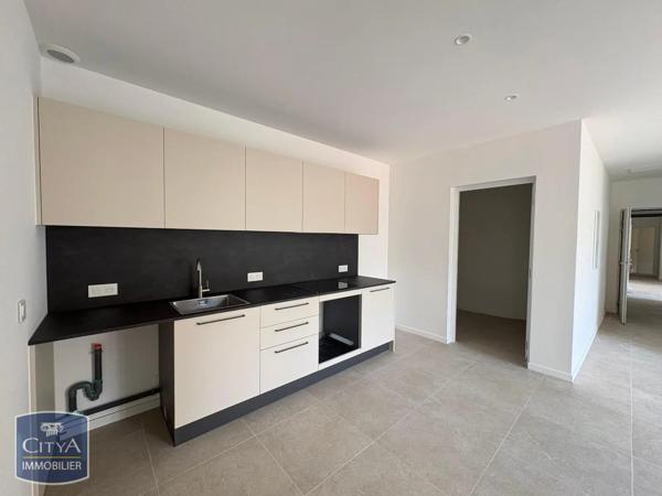 Appartement à louer 3 pièces 63.85m² Nice (06000)