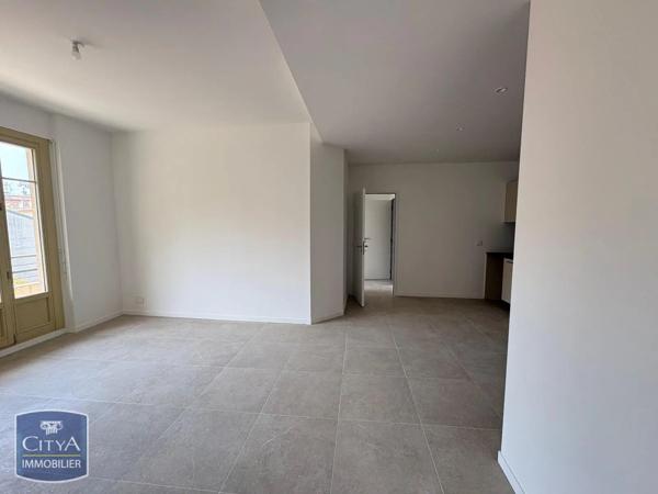 Appartement à louer 3 pièces 63.85m² Nice (06000)