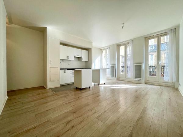 Appartement Bordeaux 3 pièce(s) 61 m2 + Terrasse env 18 m2