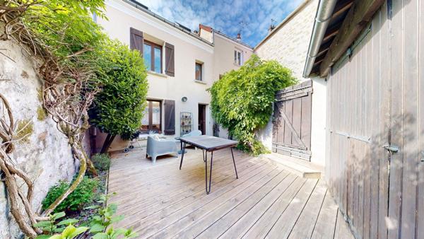 Maison de ville pleine de charme à Boissy-l'Aillerie ? Exclusivité l'Adresse