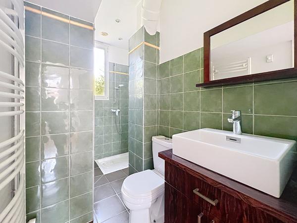 Appartement Suresnes 3 pièce(s) 46 m2