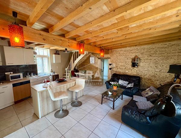 Maison Sainte Foy La Grande 89m² habitables dont 2 chambres avec jardinet