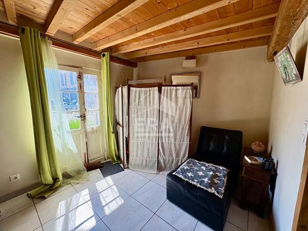 Maison Sainte Foy La Grande 89m² habitables dont 2 chambres avec jardinet