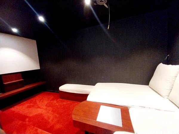 Immeuble à vendre 853 m² Lécousse