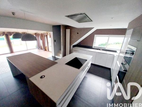 Immeuble à vendre 853 m² Lécousse