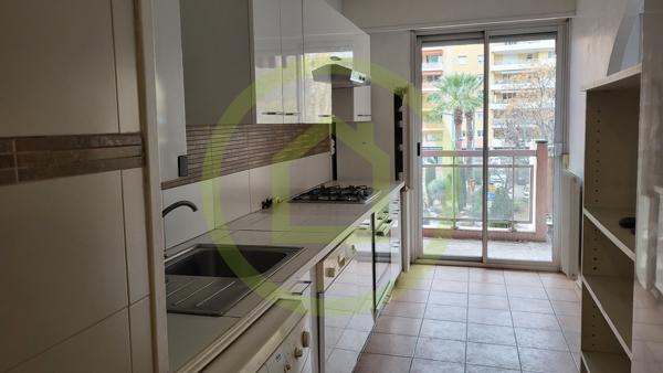 Appartement à MENTON (06500)