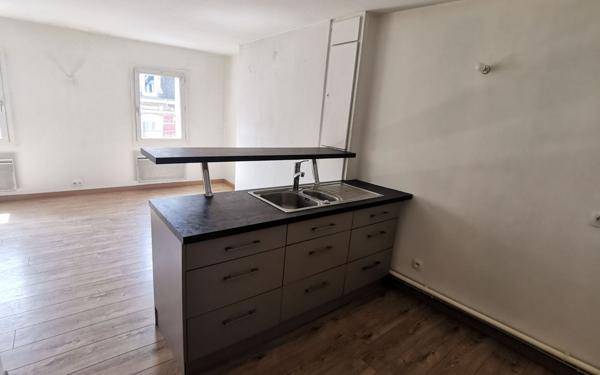 Appartement à louer    3 pièces •  Pont-l'Évêque