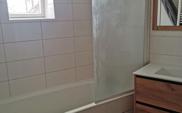 Appartement à louer    3 pièces •  Pont-l'Évêque