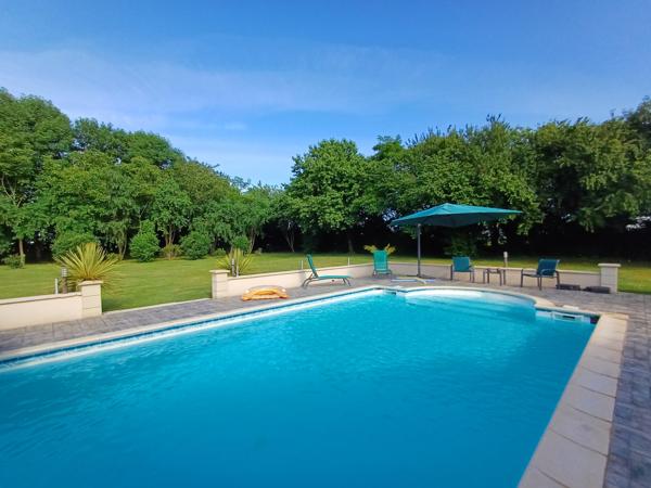 Maison  5 pièce(s)  4 chambre(s)  168 m²