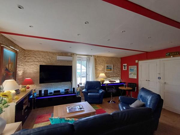 Maison  5 pièce(s)  4 chambre(s)  168 m²