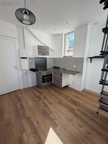 Location - Appartement Reims 51100 1 pièce 16 m 2