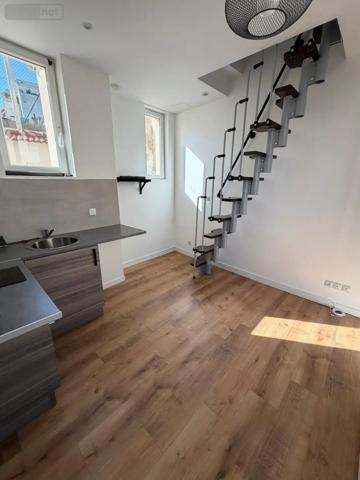 Location - Appartement Reims 51100 1 pièce 16 m 2