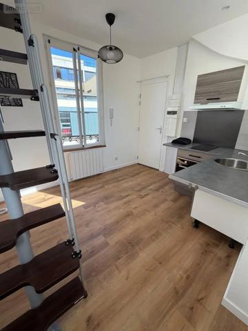 Location - Appartement Reims 51100 1 pièce 16 m 2