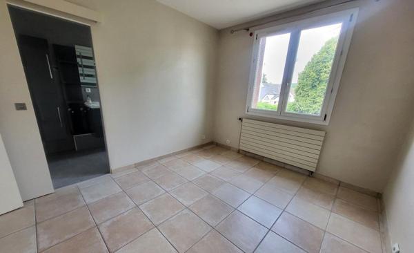 Grande maison familiale, 5 chambres  proche gare