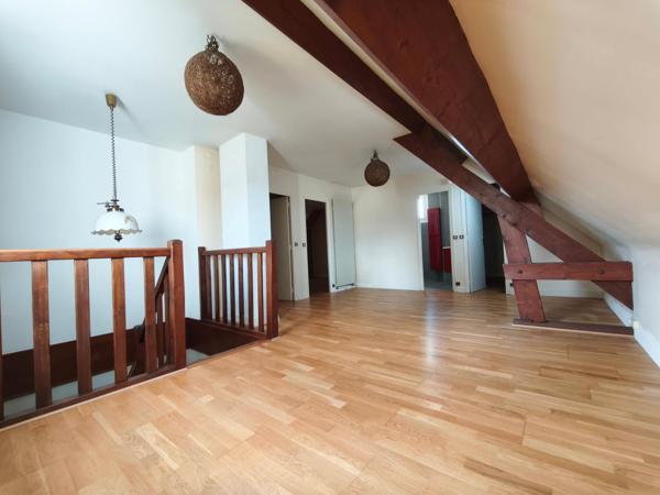 Grande maison familiale, 5 chambres, proche gare