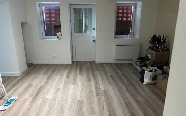 Maison à louer    3 pièces •  Cosne-Cours-sur-Loire