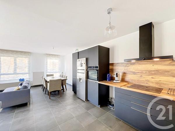 Appartement F4 à vendre  4 pièces - 89,36 m 2   COURNON D AUVERGNE  - 63