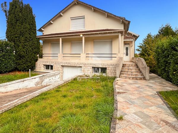 DAMMARIE LES LYS : Maison familiale 143 m² avec terrain 793 m²