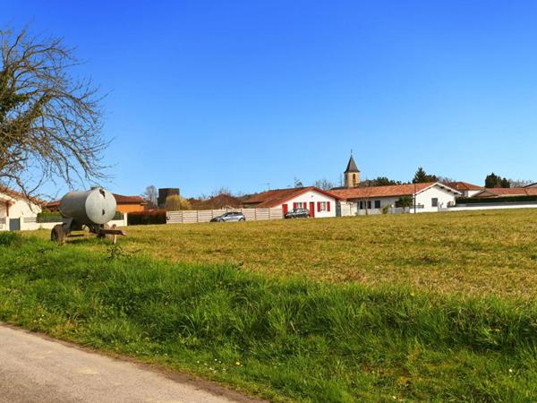 64270 LABASTIDE VILLEFRANCHE terrain constructible 5000 M2 à 10 mn BIDACHE