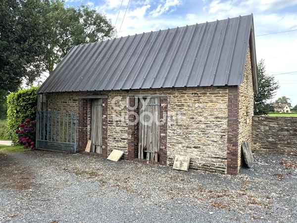A Vendre, ancien Corps de Ferme avec dépendances et petit pré au Sud de BAYEUX (14240).
