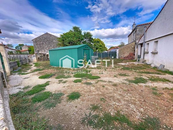 Maison charentaise 3 chambres à rénover