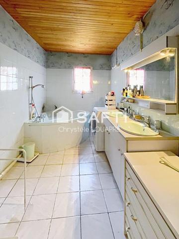 Maison charentaise 3 chambres à rénover