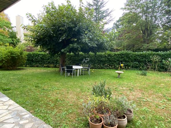 Appartement Maisons Laffitte 5 pièce(s) Loyer 2 200 €/mois charges comprises **  - Référence  4058