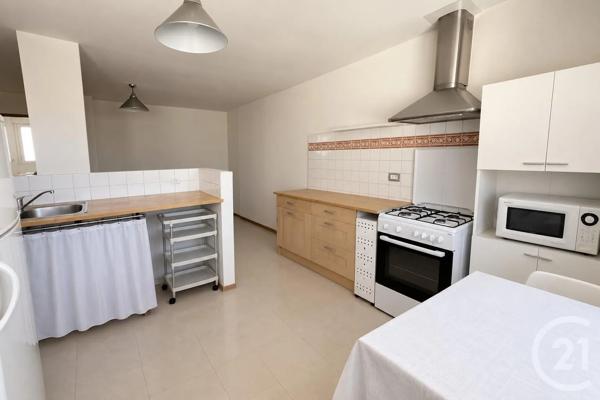 Appartement T4 à vendre  4 pièces - 133,22 m 2   MARTIGUES  - 13