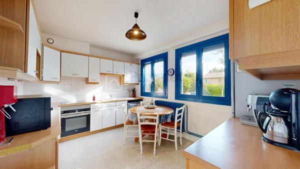 Maison rénovée avec garage à Ramonville