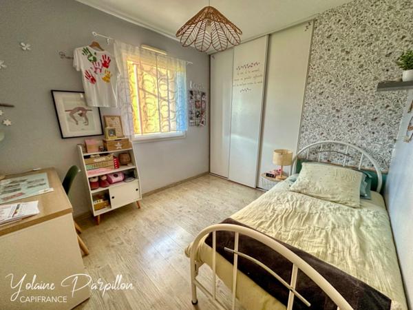 Maison à vendre de plain-pied avec 3 chs + 1 bureau, 594 m² de terrain - MONTAIGU VENDEE (85)