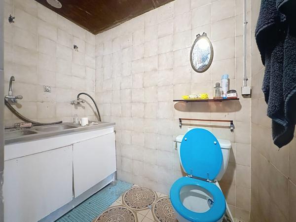 Grand local commercial avec bureaux