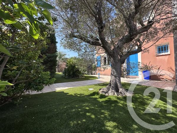 Maison à vendre  4 pièces - 80 m 2   COGOLIN  - 83