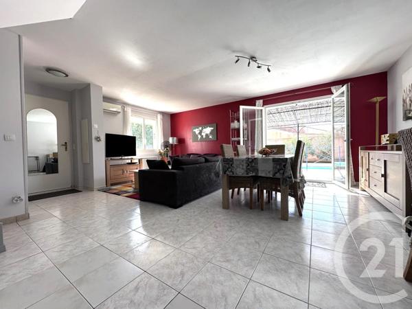 Maison à vendre  4 pièces - 80 m 2   COGOLIN  - 83