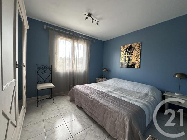 Maison à vendre  4 pièces - 80 m 2   COGOLIN  - 83