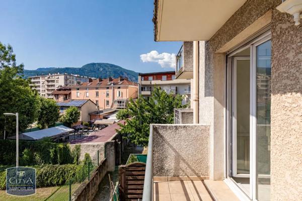 Appartement à vendre 2 pièces 46.3m² Saint-Martin-d'Hères (38400)