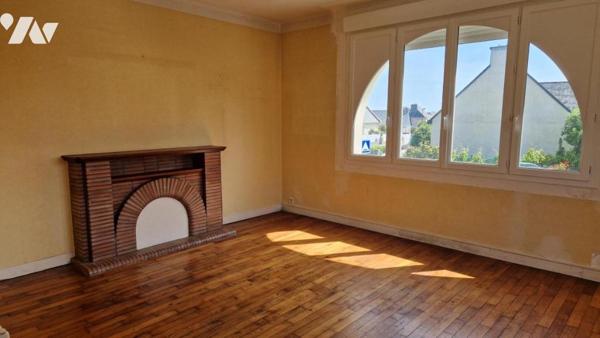 Saint Méloir des Ondes centre - Maison (1950) (98m²) - A rafraichir - Garages - Jardin (252m²)