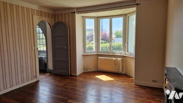 Saint Méloir des Ondes centre - Maison (1950) (98m²) - A rafraichir - Garages - Jardin (252m²)