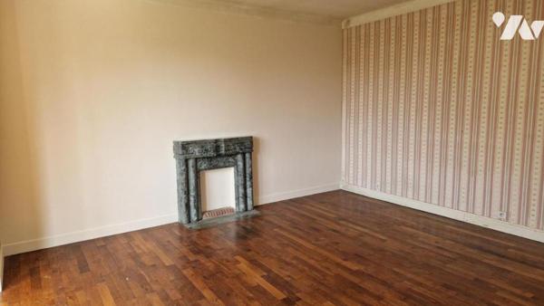 Saint Méloir des Ondes centre - Maison (1950) (98m²) - A rafraichir - Garages - Jardin (252m²)