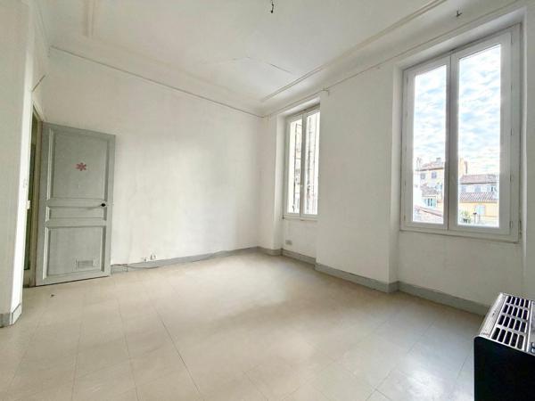 Appartement
         3 pièces
        - 51 m² Exclusivité 159 000 € *