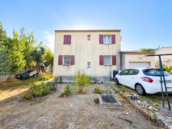 Maison
         6 pièces
        - 110 m² 322 000 € *
