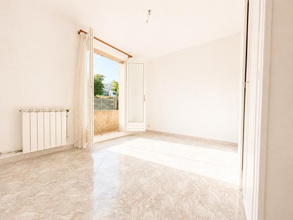 Maison
         6 pièces
        - 110 m² 322 000 € *