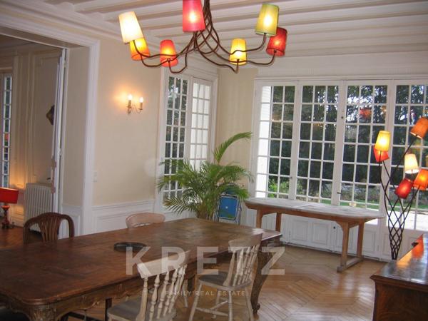 Propriété historique située au coeur du parc de Maisons-Laffitte