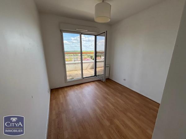 Appartement à vendre 4 pièces 72.31m² Corbeil-Essonnes (91100)
