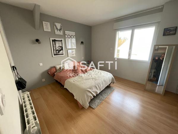 Maison traditionnelle, entièrement rénovée, 172 M2