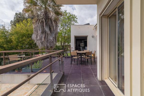 Maison d’architecte baignée de lumière aux portes de Montpellier